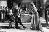 Laurence Olivier as Hamlet and Eileen Herlie as Gertrude, the Queen.