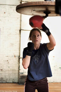 HILARY SWANK as Maggie in Warner Bros. Pictures' drama "Million Dollar Baby." The Malpaso production also stars Clint Eastwood and Morgan Freeman.