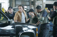 Nicolas Cage and Julianne Moore in "Next."