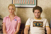 Allison Scott (Katherine Heigl) and Ben Stone (Seth Rogen) spend some quality time at the OB/GYN in "Knocked Up." 