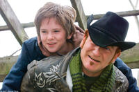 Freddie Highmore and Robin Williams in "August Rush."