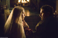 Scarlett Johansson and Eric Bana in "The Other Boleyn Girl."