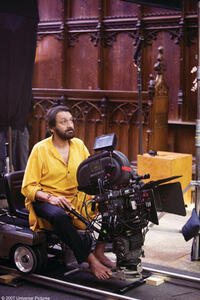 On the set of the film "Elizabeth: The Golden Age."