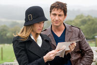 Hilary Swank and Gerard Butler in "P.S. I Love You."