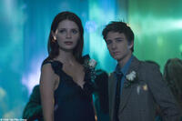 Mischa Barton as Francesca and Reece Thompson as Bobby in "Assassination of a High School President."