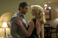 Gerard Butler as Mike and Katherine Heigl as Abby in "The Ugly Truth."