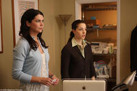 Lauren Graham as Elizabeth and Olivia Thirlby as Anne in "The Answer Man."