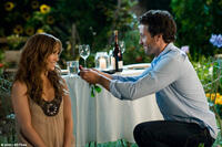 Jennifer Lopez as Zoe and Alex O'Loughlin as Stan in "The Back-up Plan."