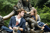 Robert Pattinson as Tyler and Ruby Jerins in "Remember Me."