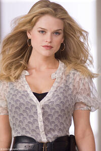 Alice Eve as Molly in "She's Out of My League."