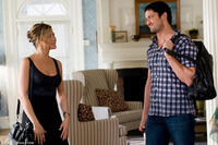Jennifer Aniston as Nicole and Gerard Butler as Milo in "The Bounty Hunter."