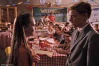 Madeline Carroll as Juli and Callan McAuliffe as Bryce in "Flipped."