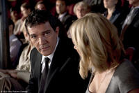 Antonio Banderas as Greg and Naomi Watts as Sally in "You Will Meet a Tall Dark Stranger."