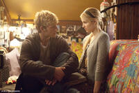 Alex Pettyfer as John and Dianna Agron as Sarah in ``I Am Number Four.''