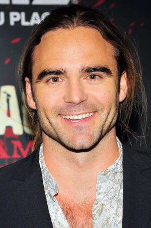 Dustin Clare