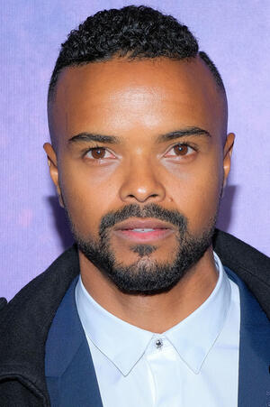 Eka Darville