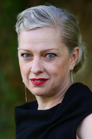 Jacqui Davies