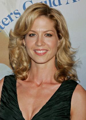 Jenna Elfman