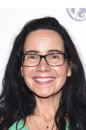 300px x 451px - Janeane Garofalo Biography | Fandango