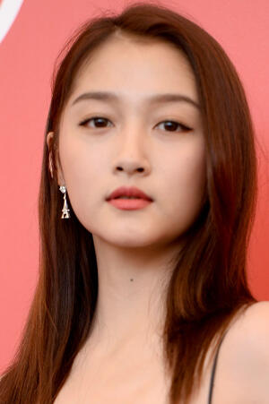 Guan Xiaotong