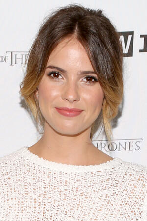 Shelley Hennig