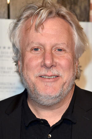 Larry Karaszewski