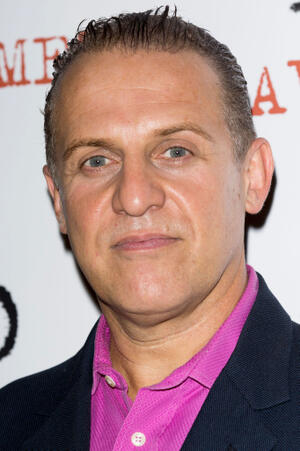 Nigel Lindsay
