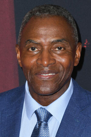 Carl Lumbly