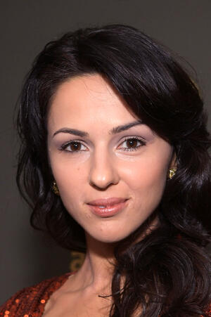 Annet Mahendru