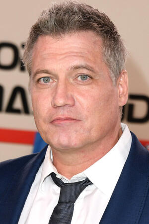 Holt McCallany