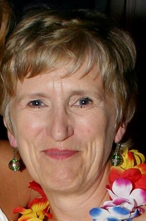 Liz Mullinar
