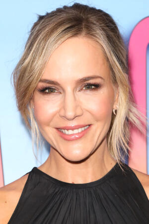 Julie Benz