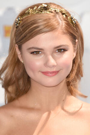 Stefanie Scott