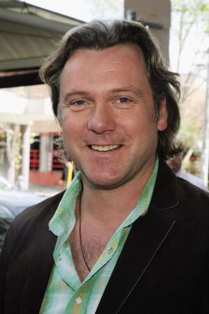 Erik Thomson