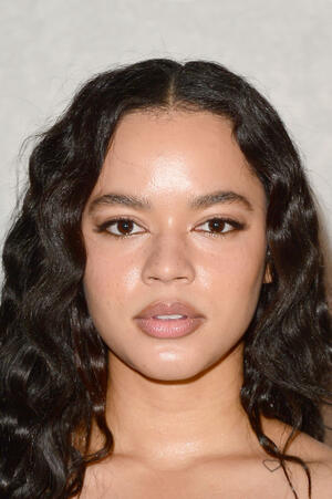 Azia Dinea Hale