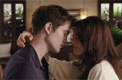 Bella and Edward Exchange Vows in New Trailer for 'Breaking Dawn'