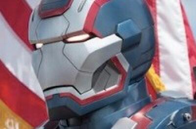 'Iron Man 3' Photos Give Best Look Yet at Iron Patriot