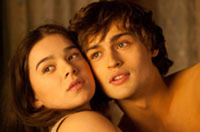 'Romeo & Juliet' Hangout: Kung Fu, Break Dancing and How This Version Is Different from All the Others