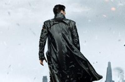 'Star Trek into Darkness' Poster: Who Is That Mysterious Villain?