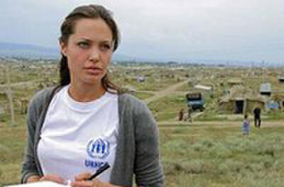 Angelina Jolie Writing and Directing Bosnian Film, Not Starring