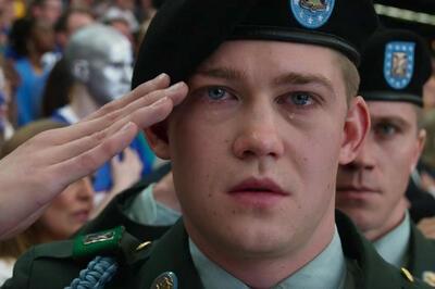 'Billy Lynn's Long Halftime Walk' Offers a Brand New Way to Watch a Movie