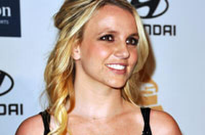 Best of the Week: Britney Spears Turns Down $10 Million Offer, Mockingjay Pin Giveaway and 'Breaking Dawn II' First Look 