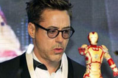 Snapshot: Marvel at Robert Downey Jr.'s  'Iron Man 3' Birthday Cake