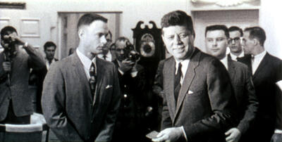 'Forrest Gump' Puts the 'I' Back in History for Today's Kids