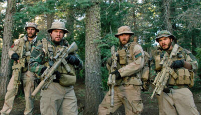 Peter Berg, Mark Wahlberg Star in Stirring 'Lone Survivor' Behind-the-Scenes Feature