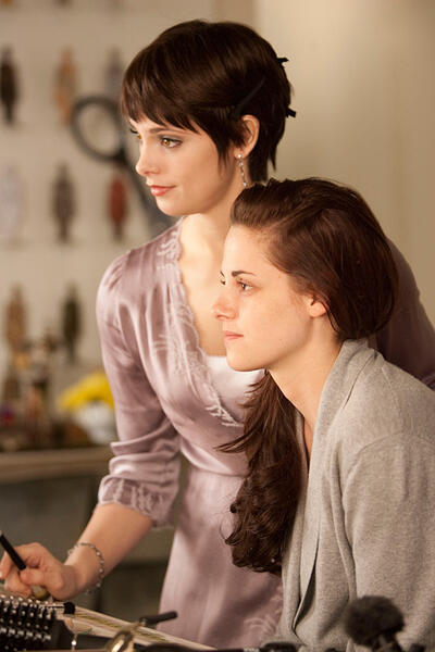 The Twilight Saga Breaking Dawn Part 1 Fandango