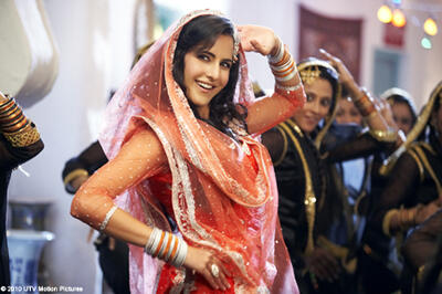 Tees Maar Khan Fandango Tees maar khan click to look into! fandango