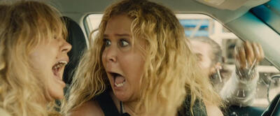 'Snatched' Trailer: Amy Schumer and Goldie Hawn Have a Very, Very Bad Vacation