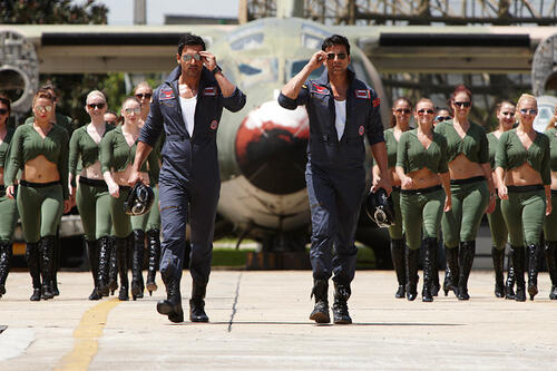 Desi Boyz Fandango Two friends, nikhil & jignesh are jobless. desi boyz fandango