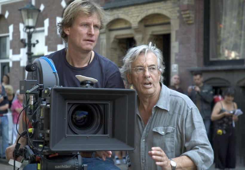 Karl Walter Lindenlaub and director Paul Verhoeven on the set of "Black Book."